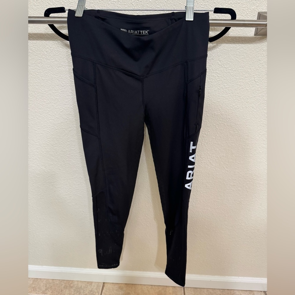 AriatTEK Black Performance Leggings